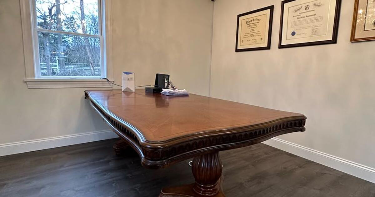 Office Desk for 200 in Pequannock, NJ For Sale & Free — Nextdoor