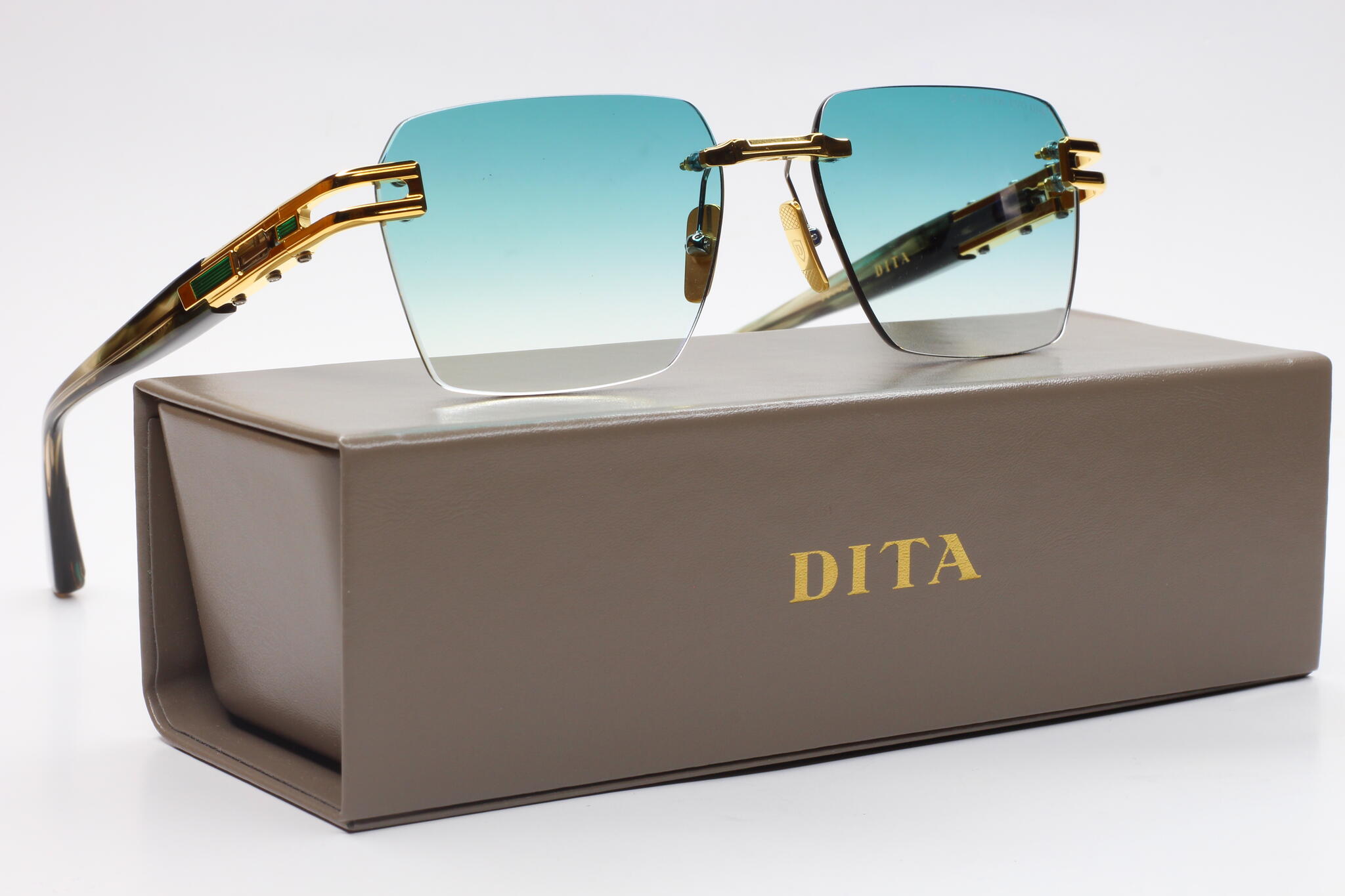 アイケア @abc ABC Optical - Eyeglasses, Sunglasses, and Repairs