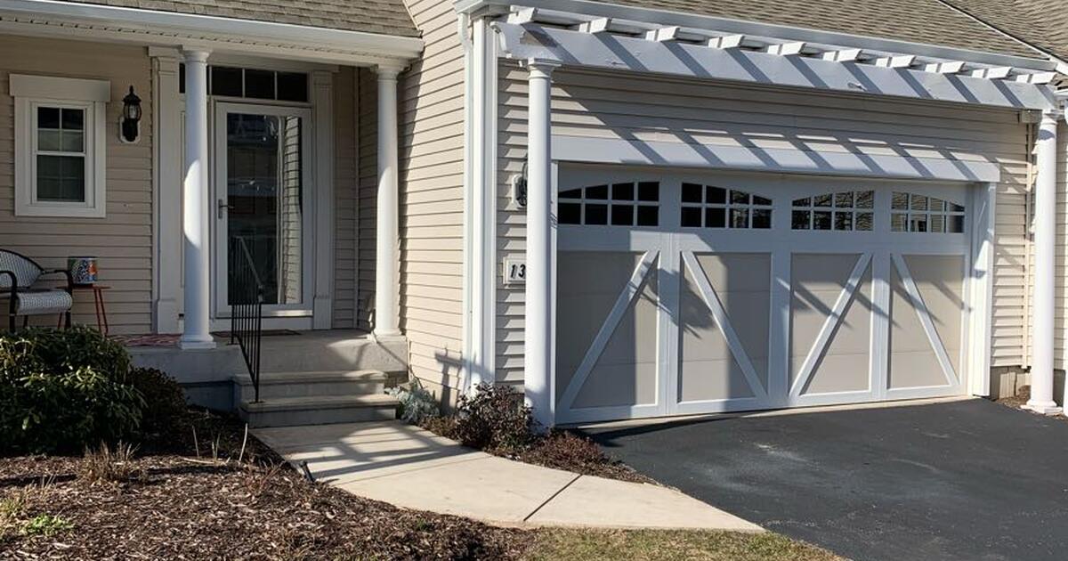 Townhouse in Wakefield Meadows for sale. in Westerly, RI For Sale