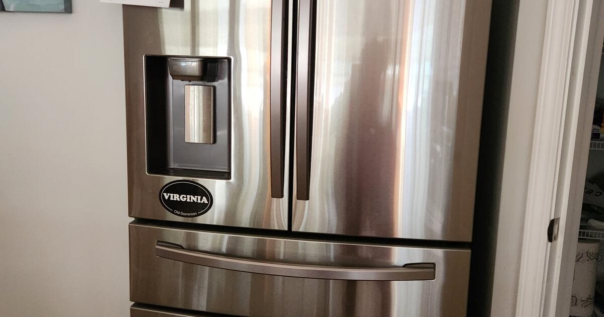 Samsung 4 Door Refrigerator Stainless for 500 in Calabash, NC For