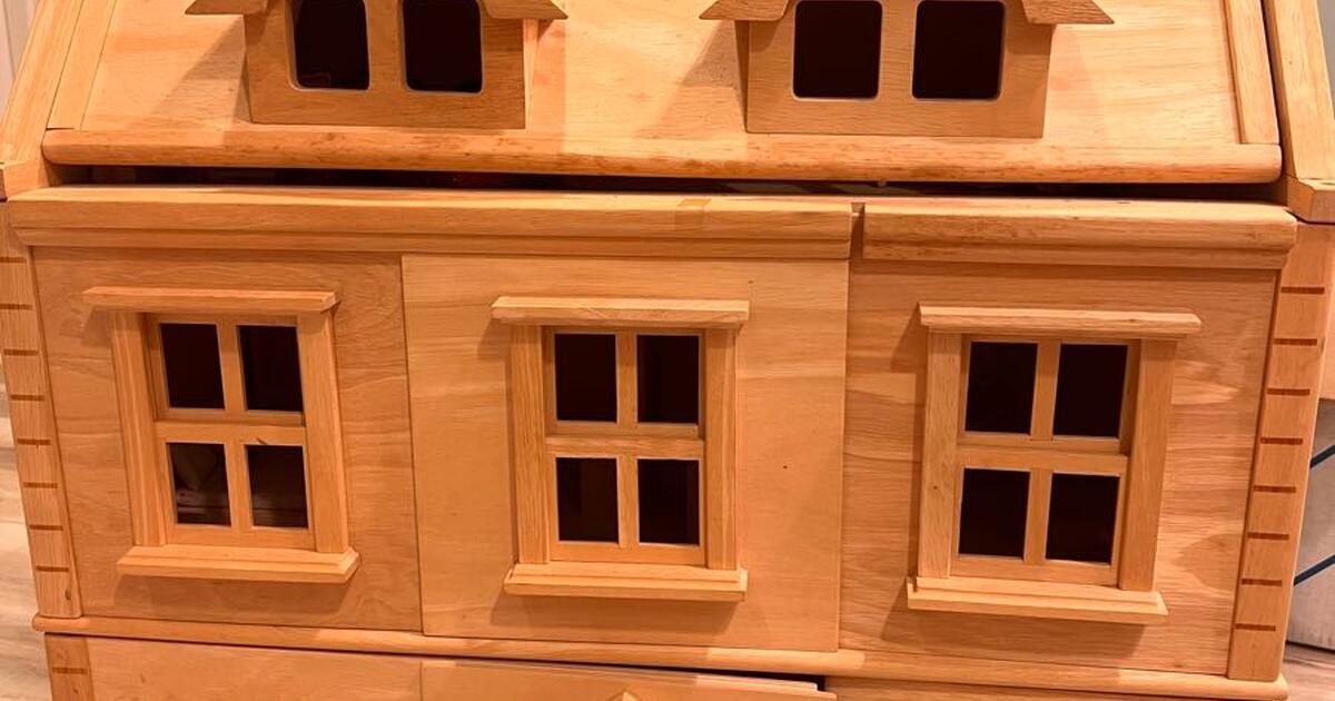 Large 5 Room Wooden Dollhouse 2 5 x2 1 For 75 In Mercer Island WA Large 5 room wooden dollhouse 2 5 x2 1 for 75 in mercer island wa