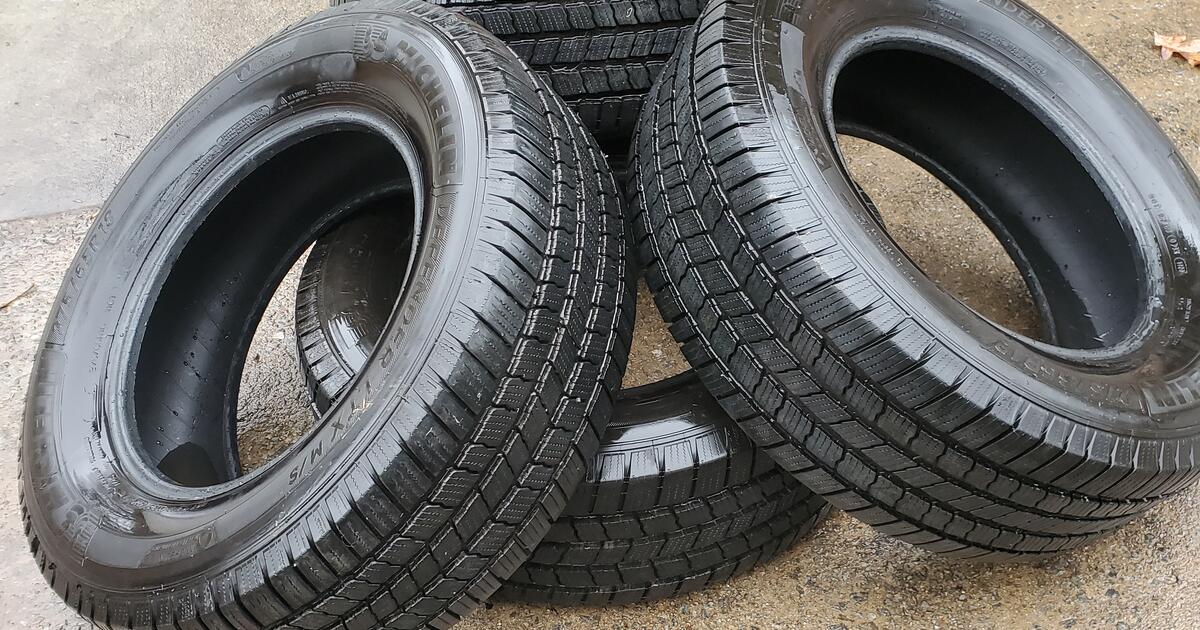 4 Michelin LTX Defender TiresAlmost New off F150 for 1124 in