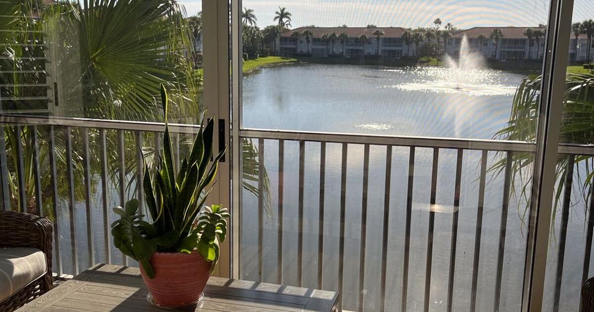 Pelican Marsh Condo For Sale turnkey furnished for 739000 in Naples