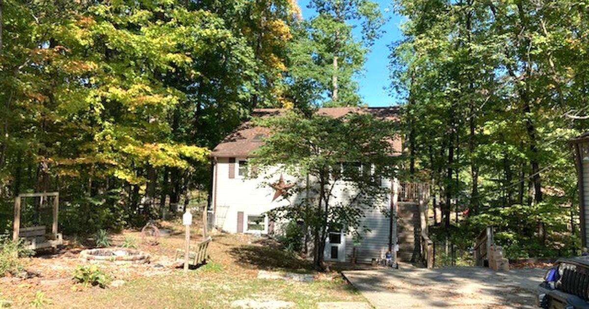 Lakefront property for sale! for 299900 in Greenwood, IN For Sale