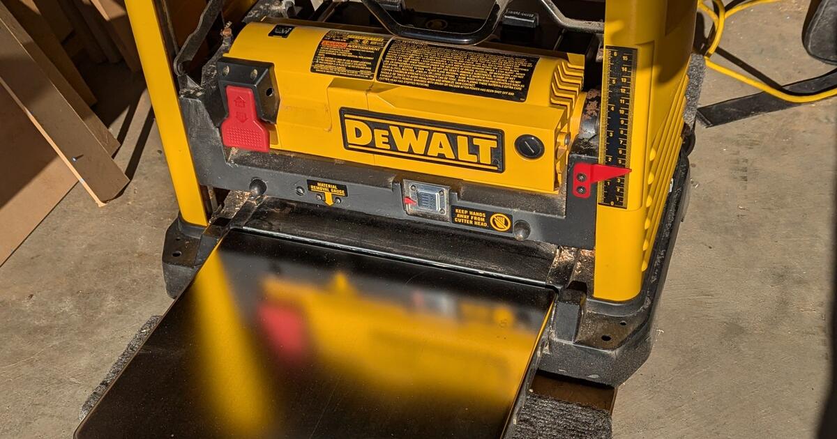 DeWalt DW733 Thickness Planer for $250 in Colbert, WA | For Sale & Free ...