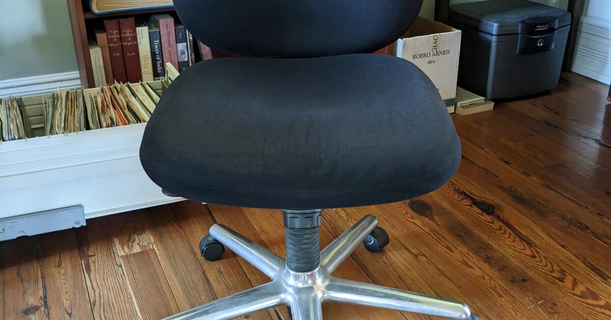 Pair of 1970s Black Herman Miller Computer Chairs for 5 in Atlanta, GA