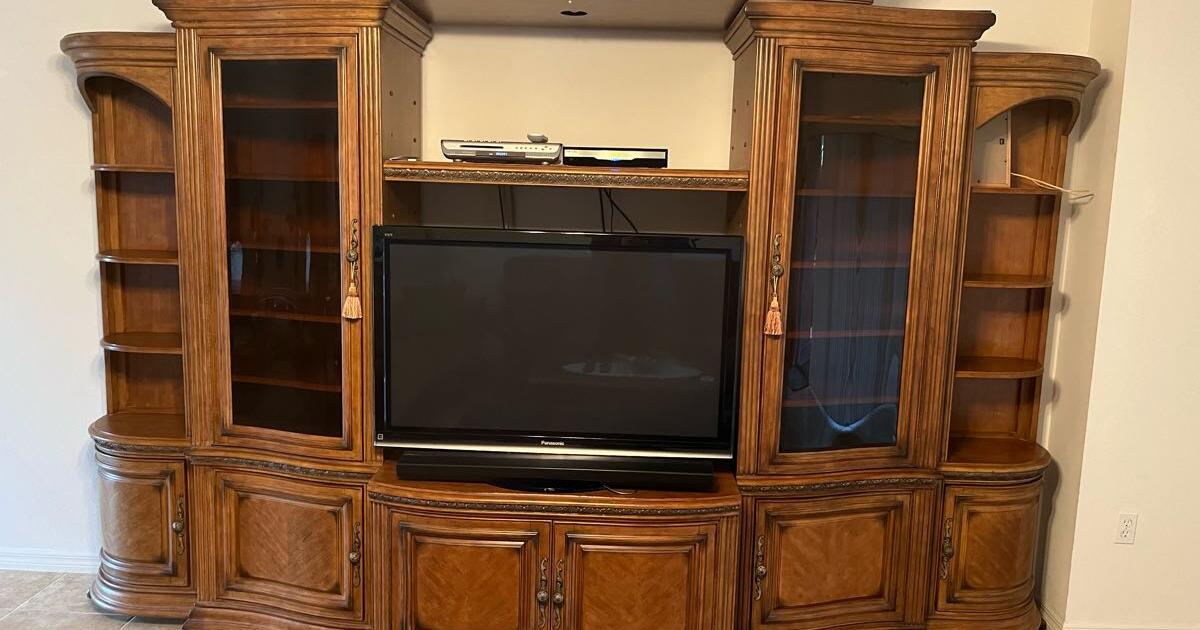 Furniture for 500 in Kissimmee, FL For Sale & Free — Nextdoor