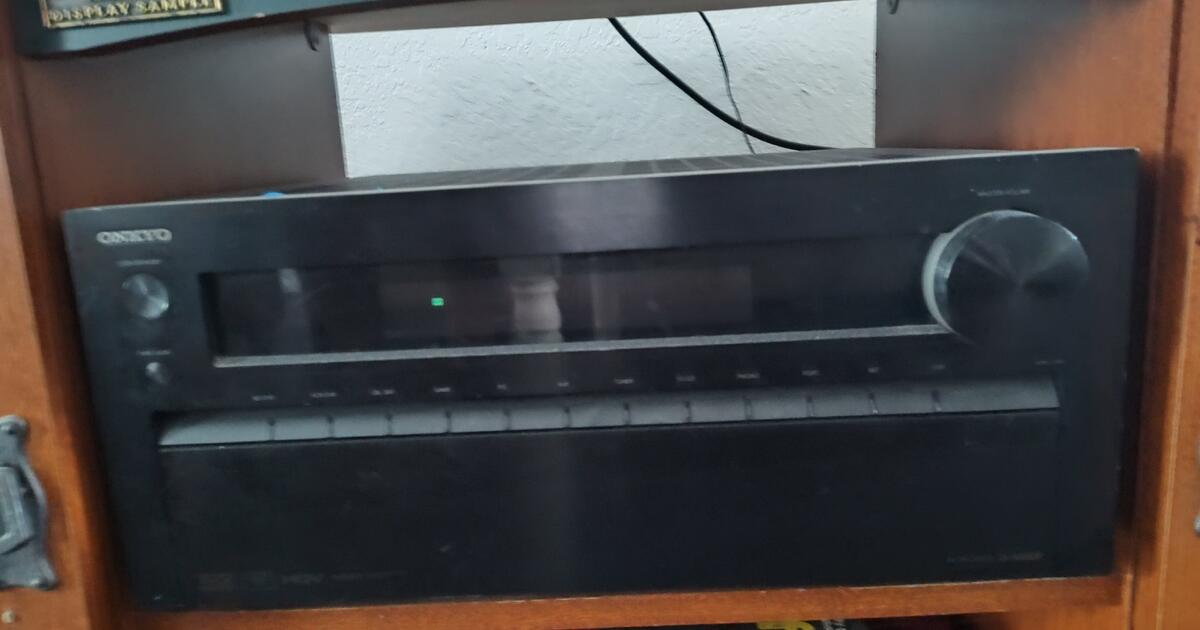 Onkyo tx nr809 with klipsch speakers for 475 in tampa fl for sale