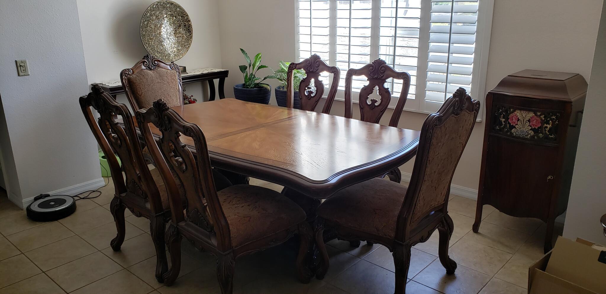 villa sonoma dining room set