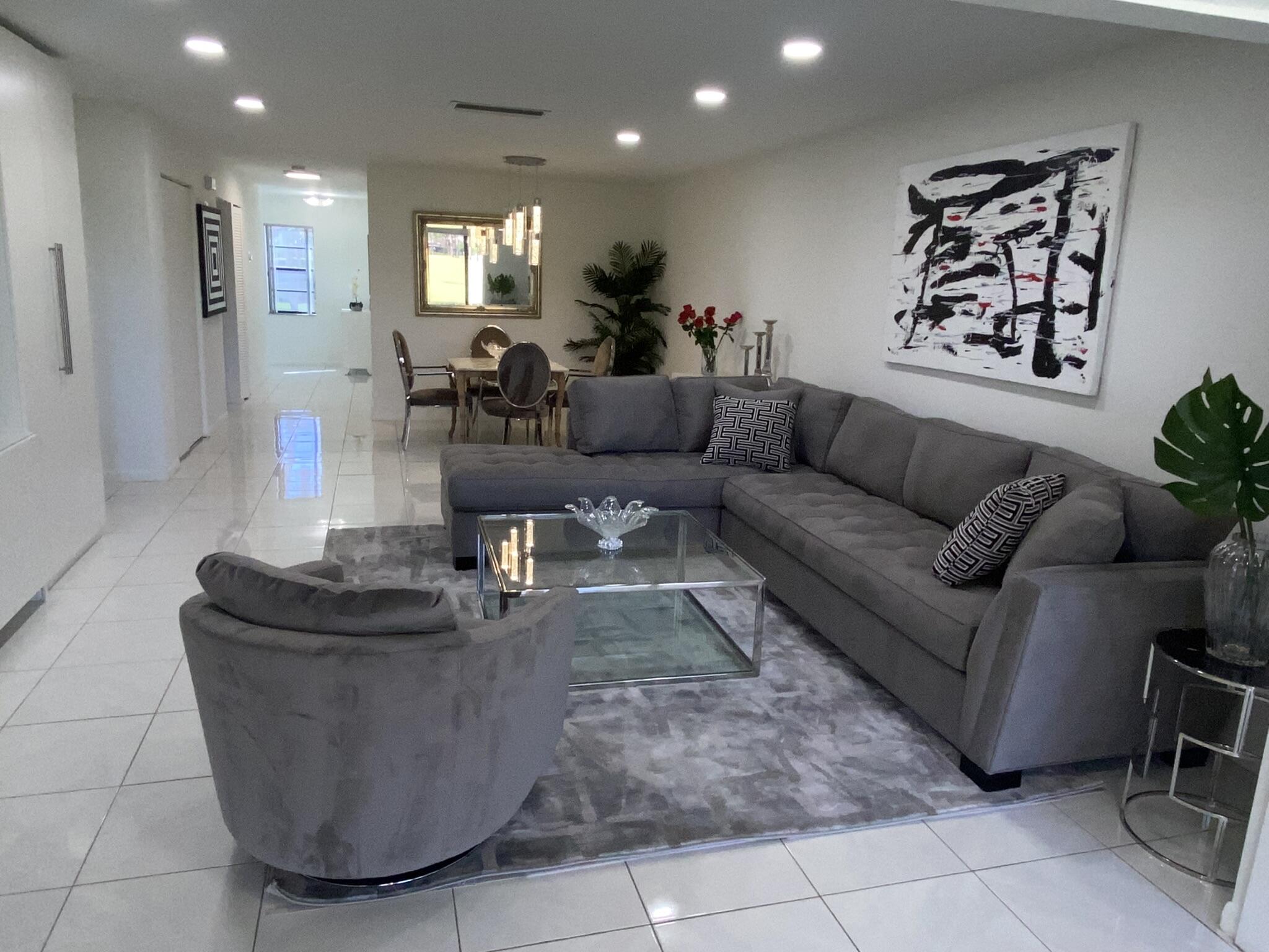 Boca Lago 2 Bedroom 2 Bath Condo for Sale 310k for 299000 in Boca
