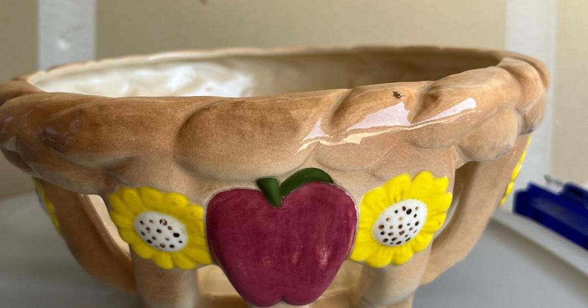 Ceramic bread bowl for 3 in Denair, CA For Sale & Free — Nextdoor