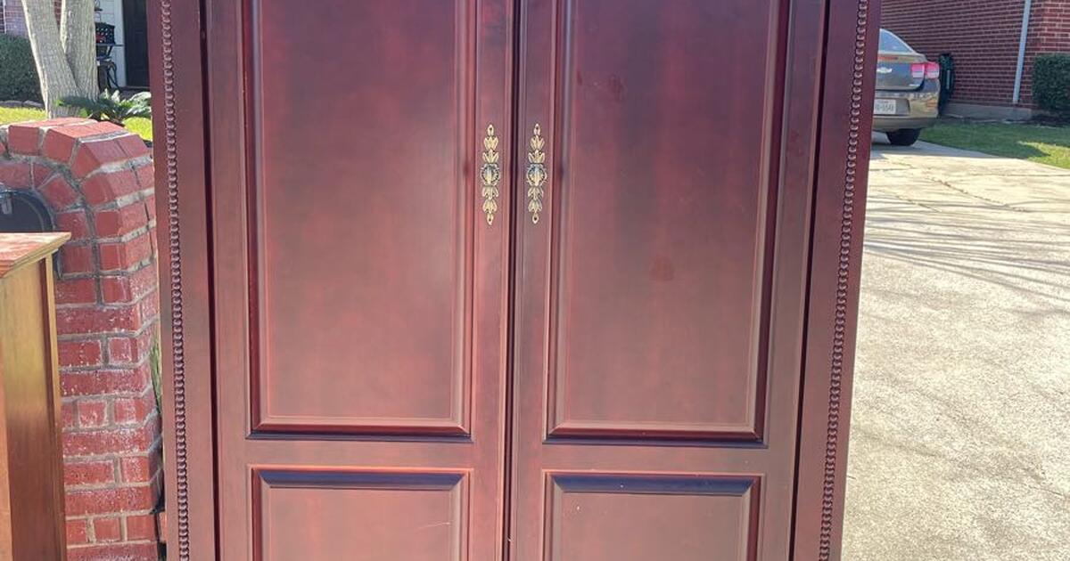 FREE armoire and shelf—SOLD for Free in Houston, TX For Sale & Free