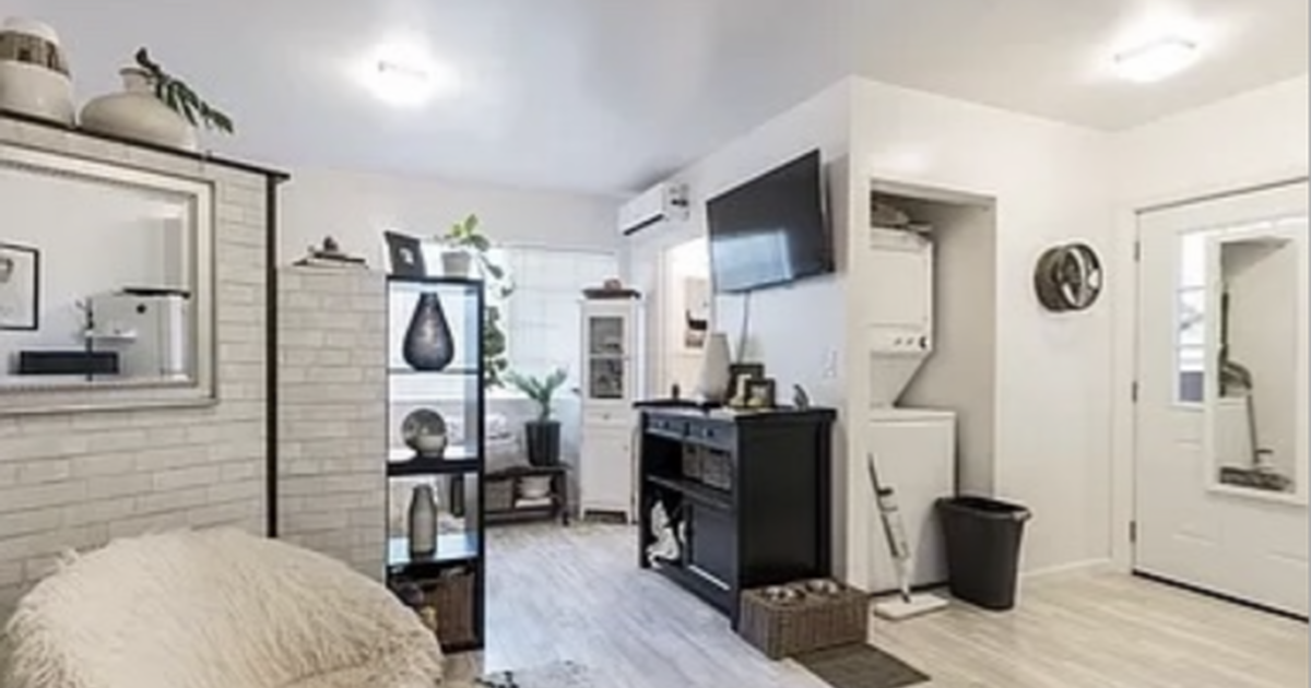 Adorable Guest House for Rent— Included Utilities for 2100 in Sherman