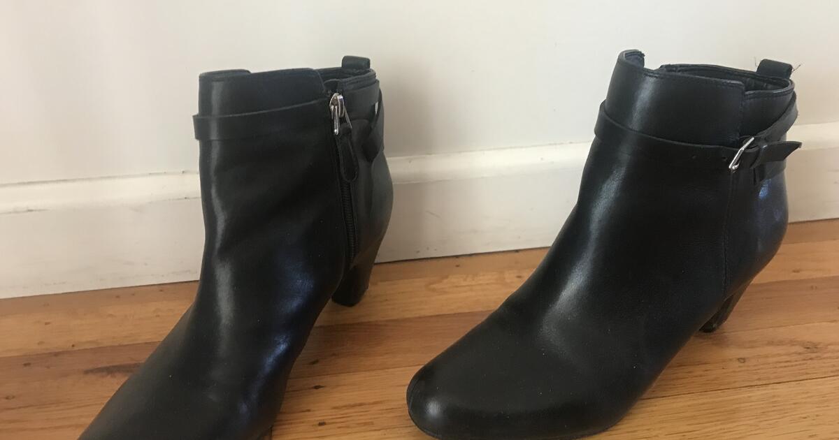 Womens ankle boots size 9 for 45 in Redwood City, CA For Sale & Free — Nextdoor