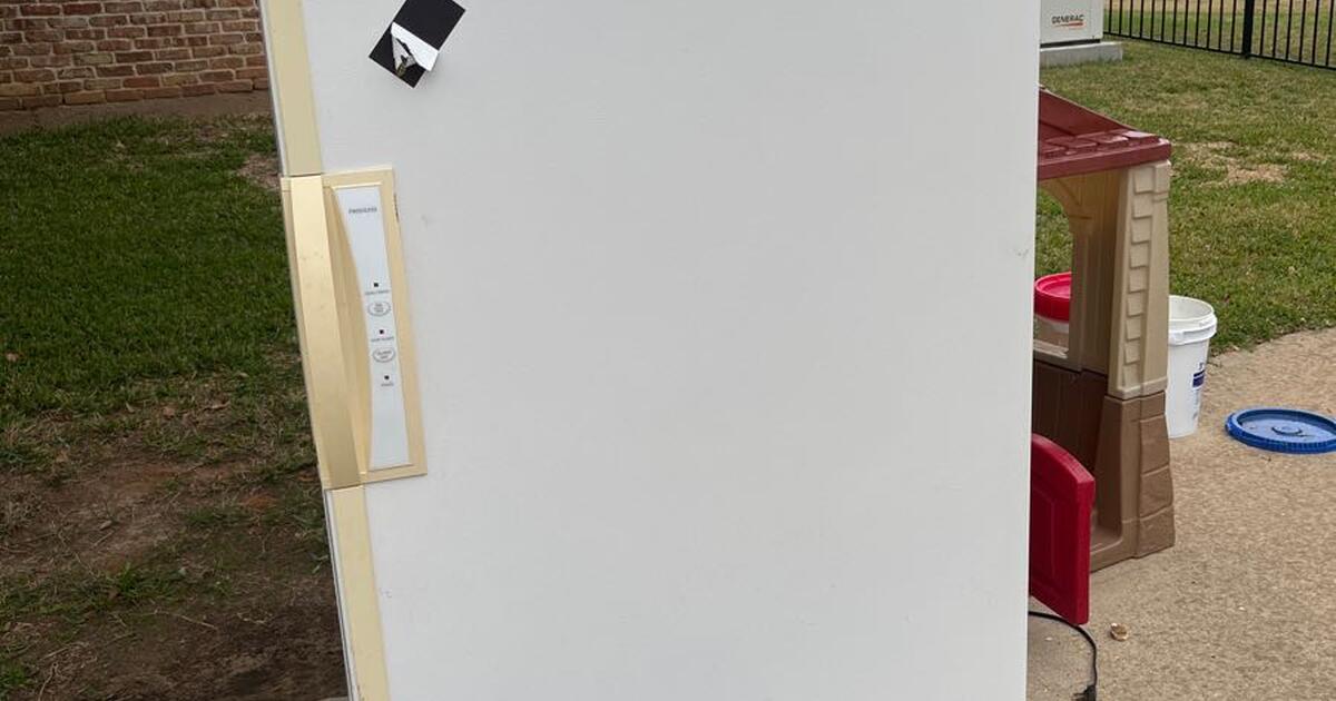 Kenmore Elite Standing upright deep freezer FREE for Free in