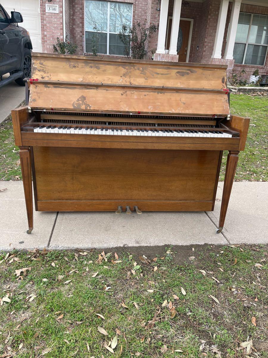 Piano for Free in Fort Worth, TX For Sale & Free — Nextdoor