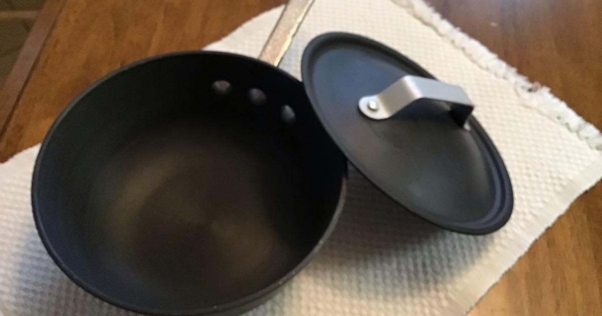 Calphalon 1qt. Commercial Aluminum Sauce Pan w/lid for 5 in Fairfax