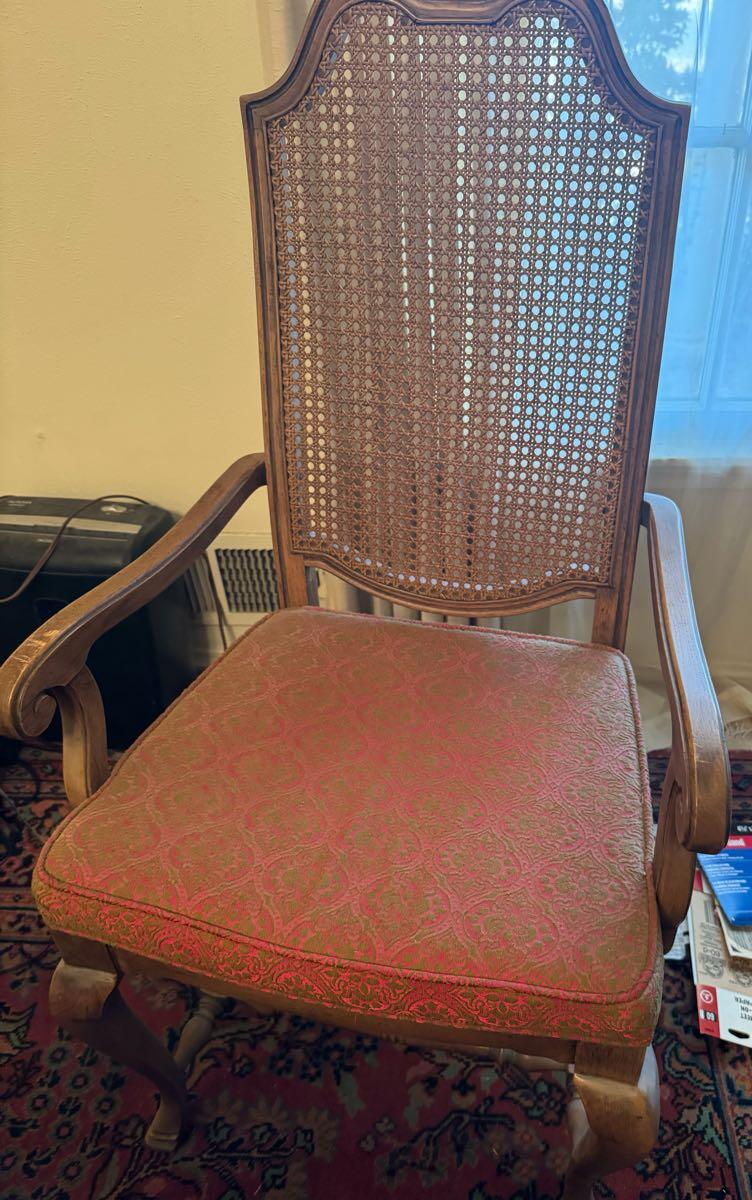 Dining table and 6 chairs for 315 in Midland, TX For Sale & Free — Nextdoor