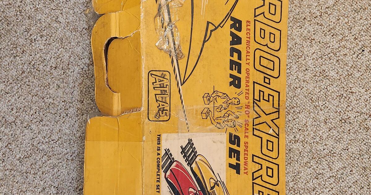 Atlas Turbo Express Racer Set Railroad Train for Free in Huntington