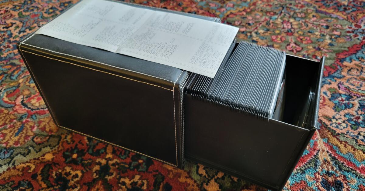 Box for Blurays/DVDs/CDs filled with TV series and movies for 40 in