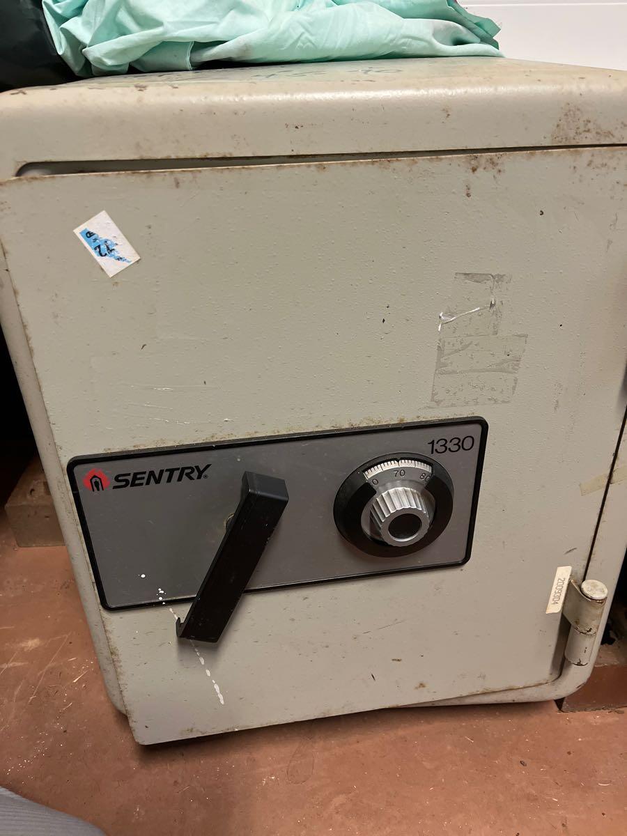 Sentry residential safe for 70 in Southport, NC For Sale & Free