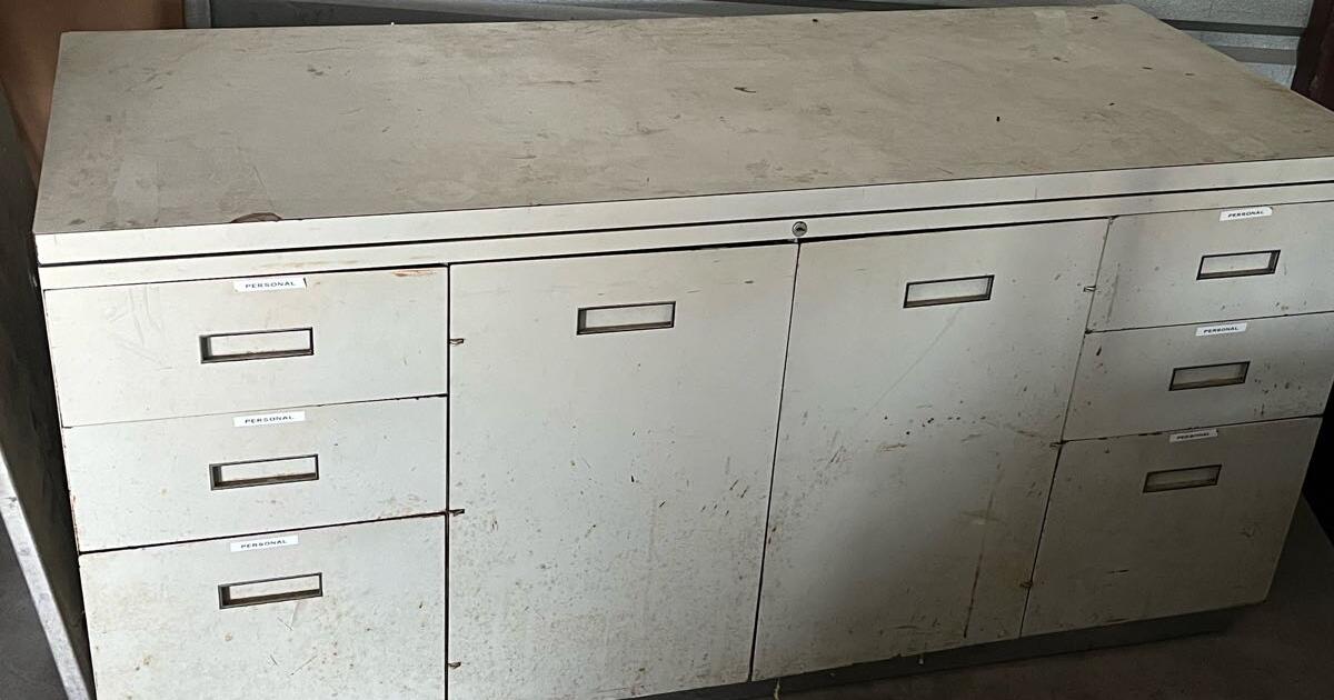 Metal workbench, Angle Grinder and Circular Saw for 1 in Houston, TX