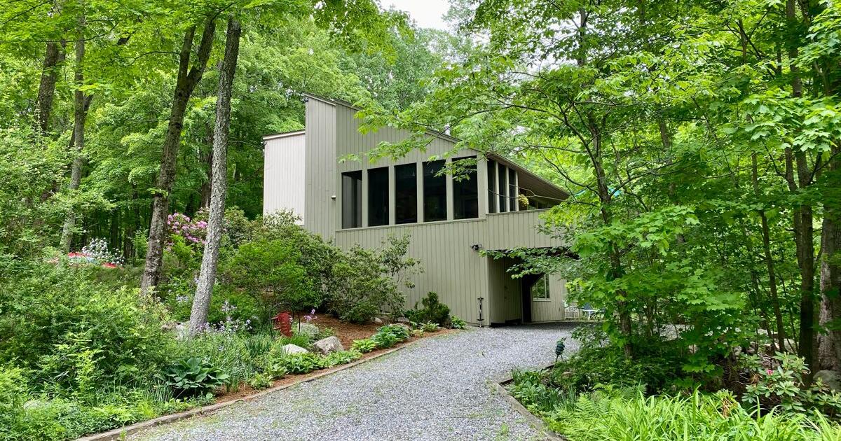 Woodridge Lake house designed by renowned architect Norman Jaffe avail