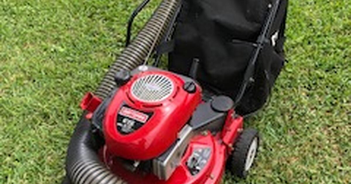 CRAFTSMAN 24in 163cc CSV060 Lawn Vacuum for Sale for 150 in The