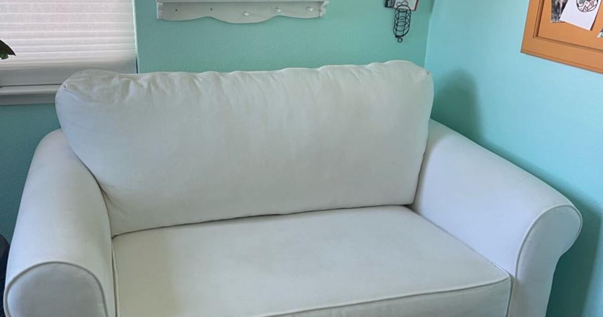 Loveseat Sofa Bed Twin Sleeper For 30 In Roseville CA For Sale   2743531d3b9fff5e34f975af89a9b7f7 .crop1200x630 