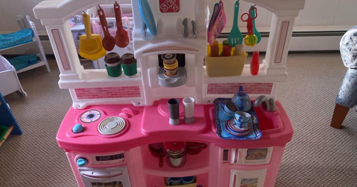 Step2 Play Kitchen for kids (pink) for $50 in Ossining, NY | For Sale ...