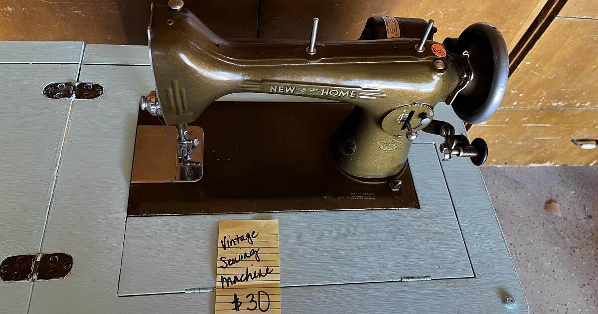 Vintage Sewing Machine for Free in Oceanside, CA For Sale & Free
