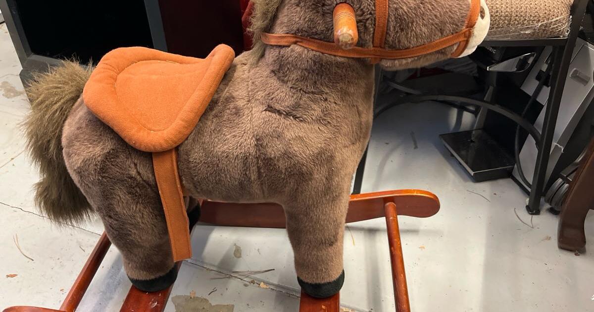 Vintage ORVIS rocking horse!!!!! rEduCed…..with glass eyes for 32 in