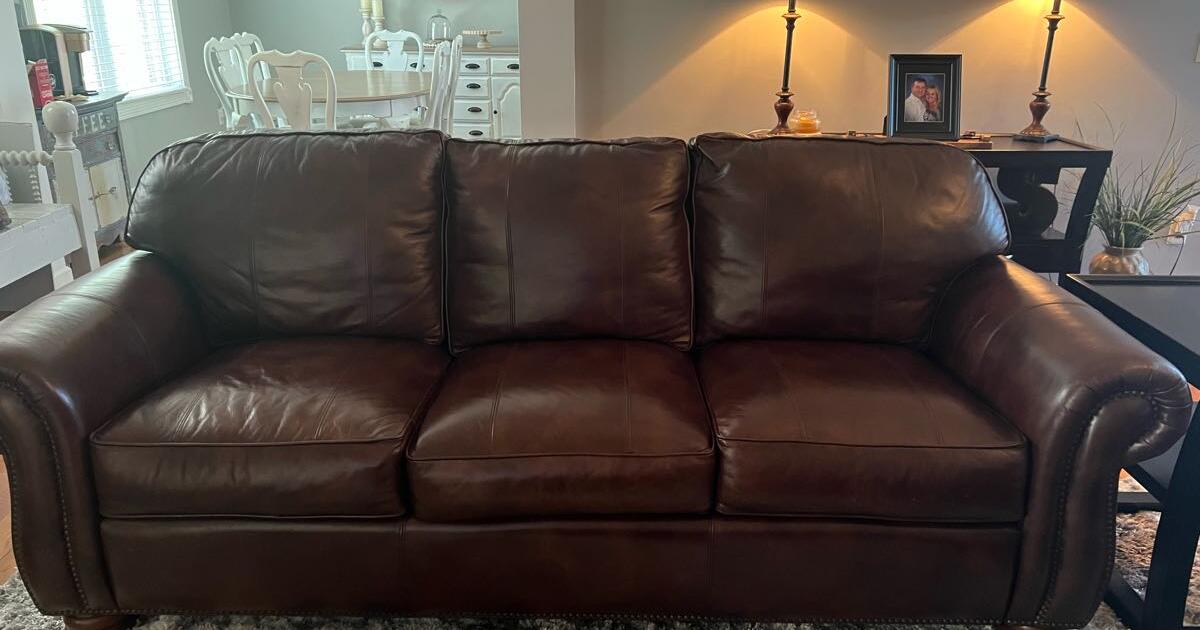 Thomasville Couch and Chair for 1000 in Cookeville, TN For Sale