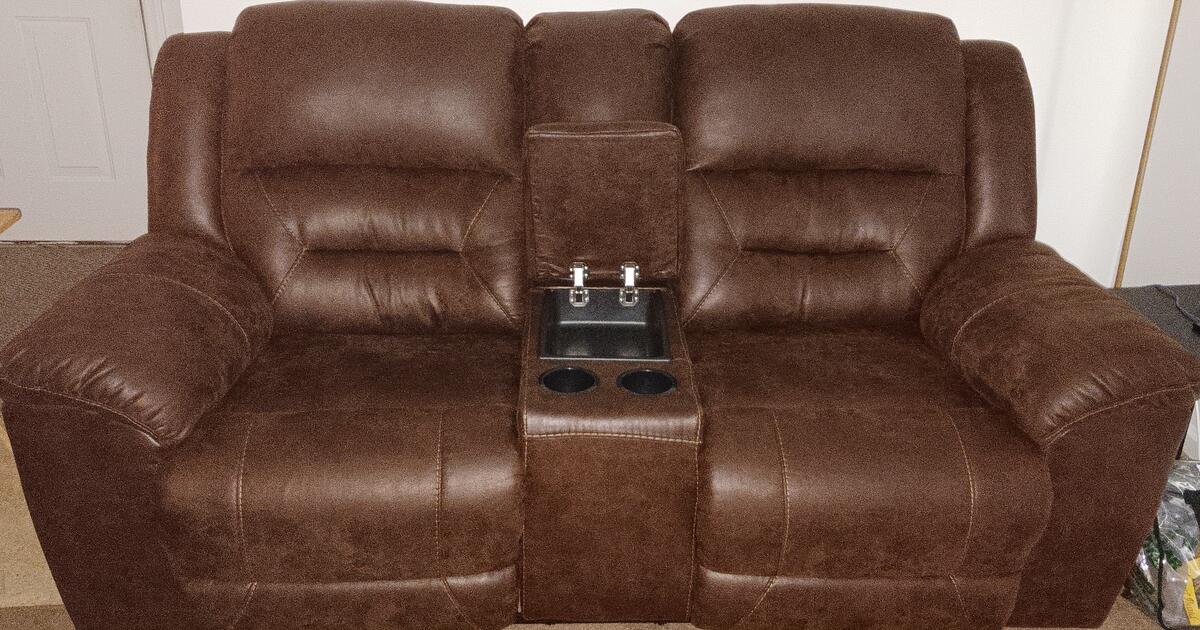 RECLINING LOVESEAT for 200 in Louisville, KY For Sale & Free — Nextdoor