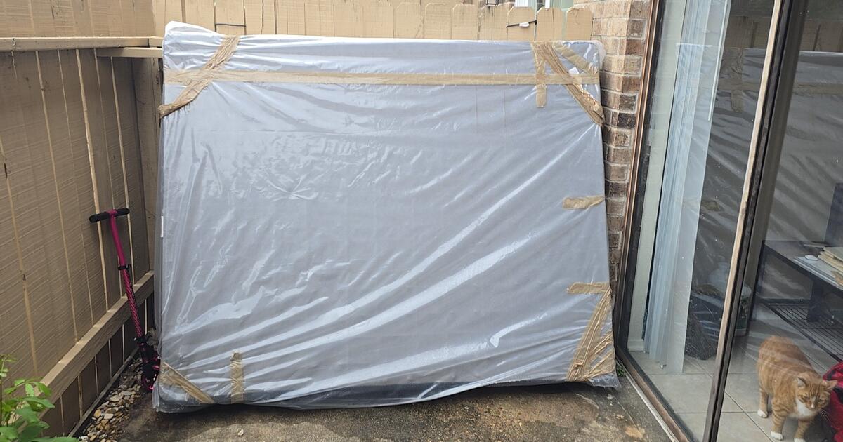 Beautyrest Queen Boxspring for 100 in Victoria, TX For Sale & Free