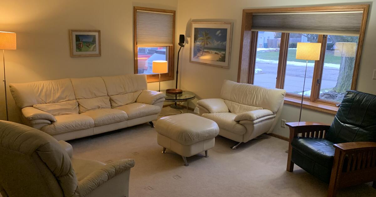 Living Room Furniture Set for 400 in Jenison, MI Finds — Nextdoor