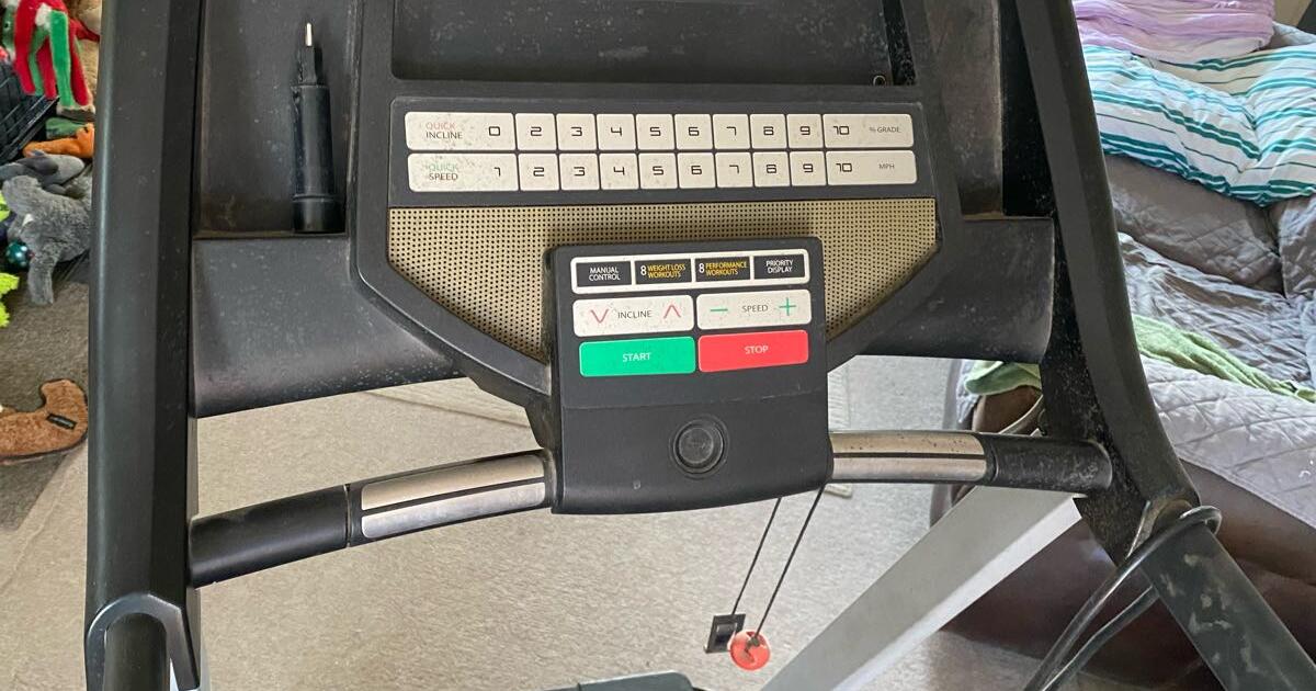GOLDS GYM TREADMILL for 30 in Tucson, AZ For Sale & Free — Nextdoor