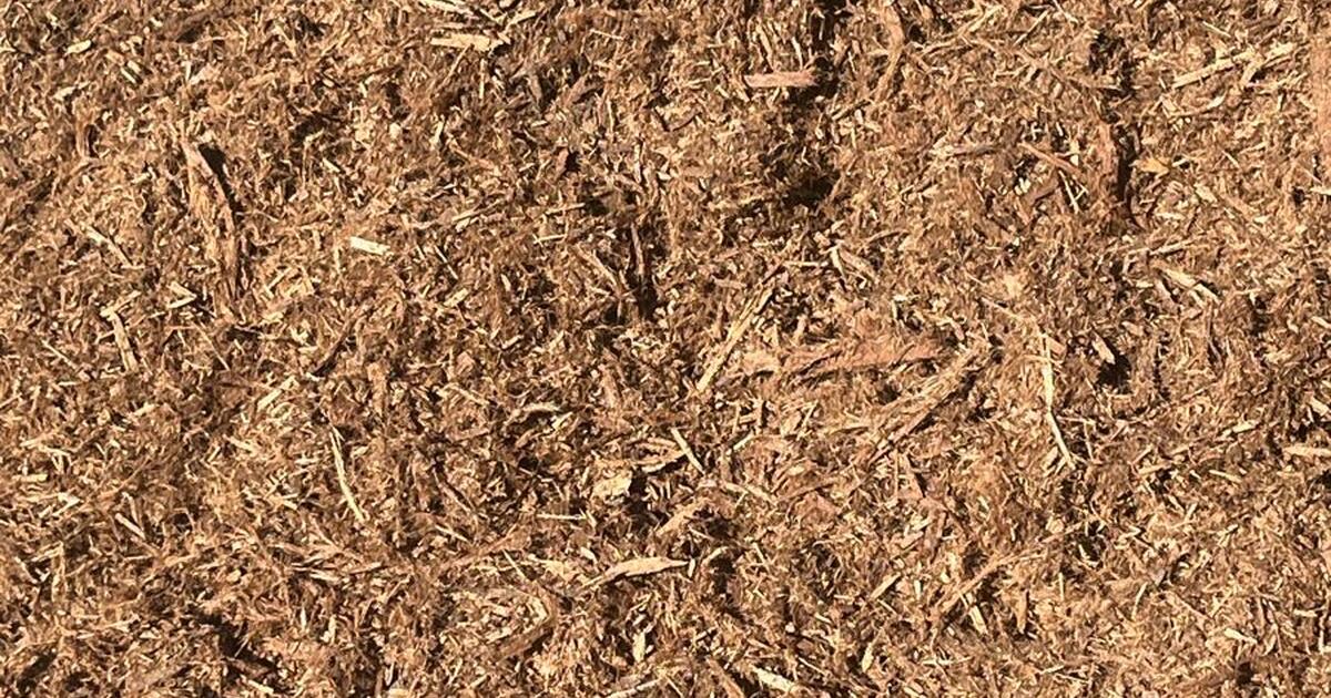 Shredded redwood bark mulch for Free in Walnut Creek, CA For Sale