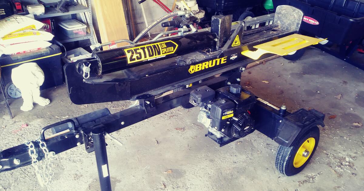 Wood/Log Splitting Service / Log Splitter Rental for 50 in Colgate, WI