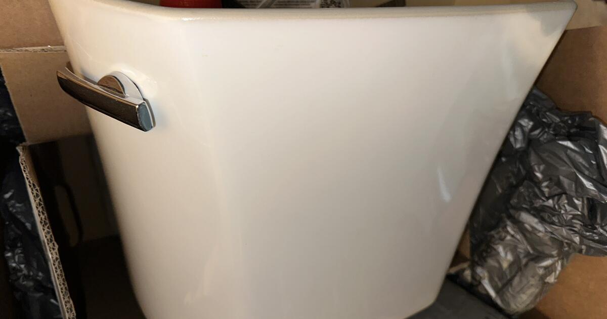 Kohler K44680 Wellworth Line 1.6GPF White Toilet TANK ONLY w/ LID for Free in WA