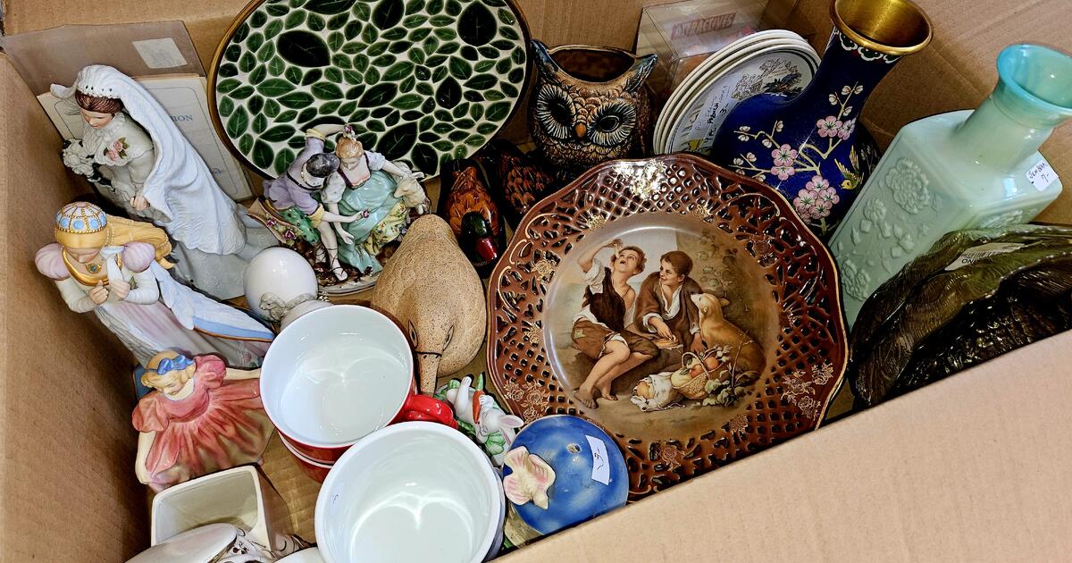 YARD SALE TOMORROW OCT 21 ☆ 830AM 127 PANORAMA DR ☆ PALM COAST in