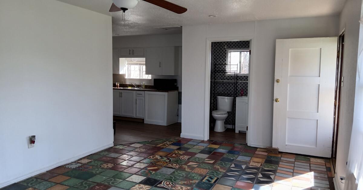 House For Rent All Bills Paid for 1000 in San Antonio, TX For Sale