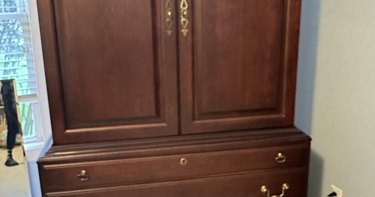 Durham furniture armoire for 400 in Midlothian, VA For Sale & Free