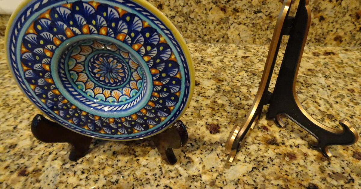 Small Plate Holders (2 ea.) for 5 in Landenberg, PA For Sale & Free