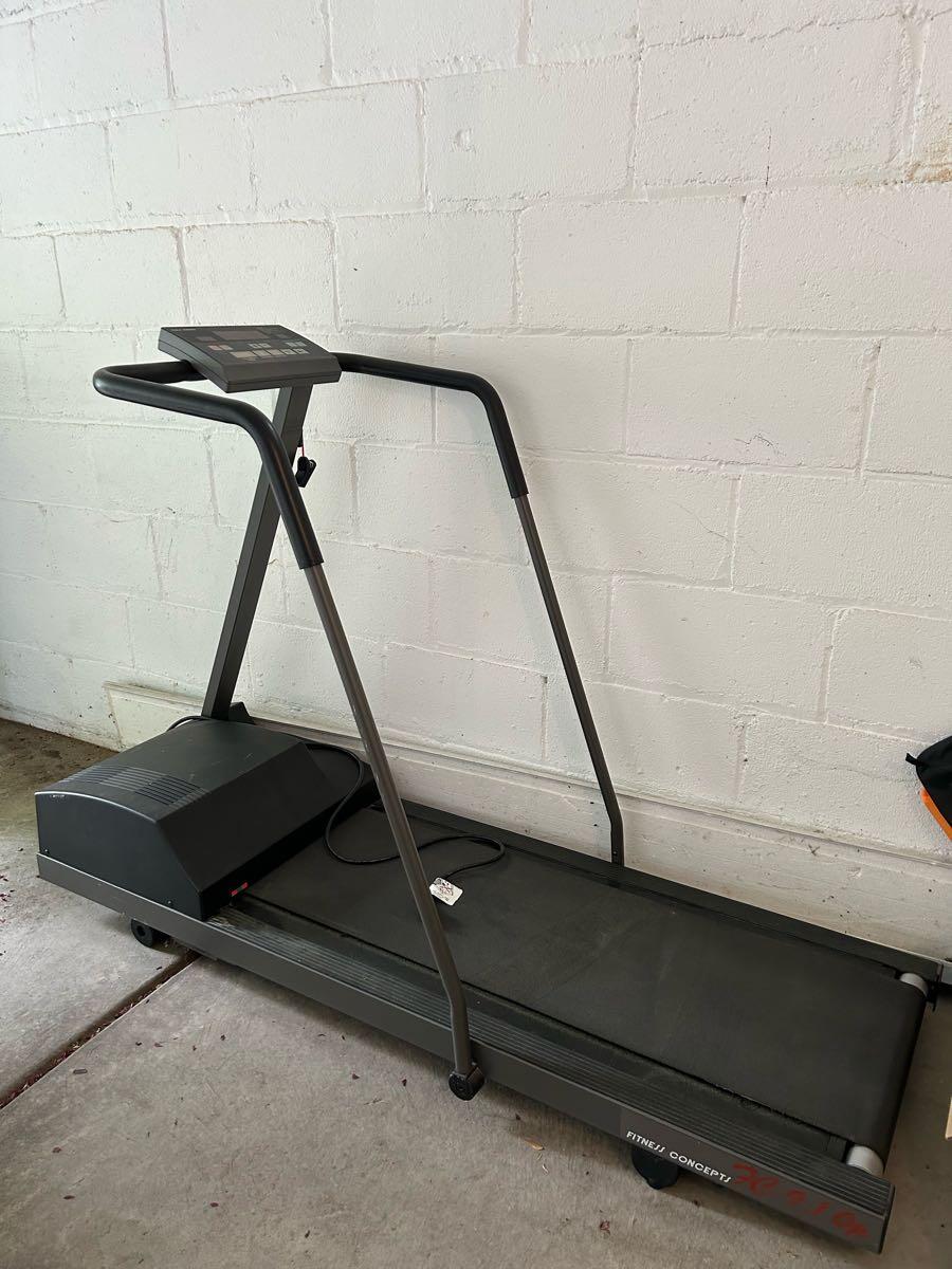 2 Fitness Concepts Treadmills for Free in St. Louis Park, MN For Sale