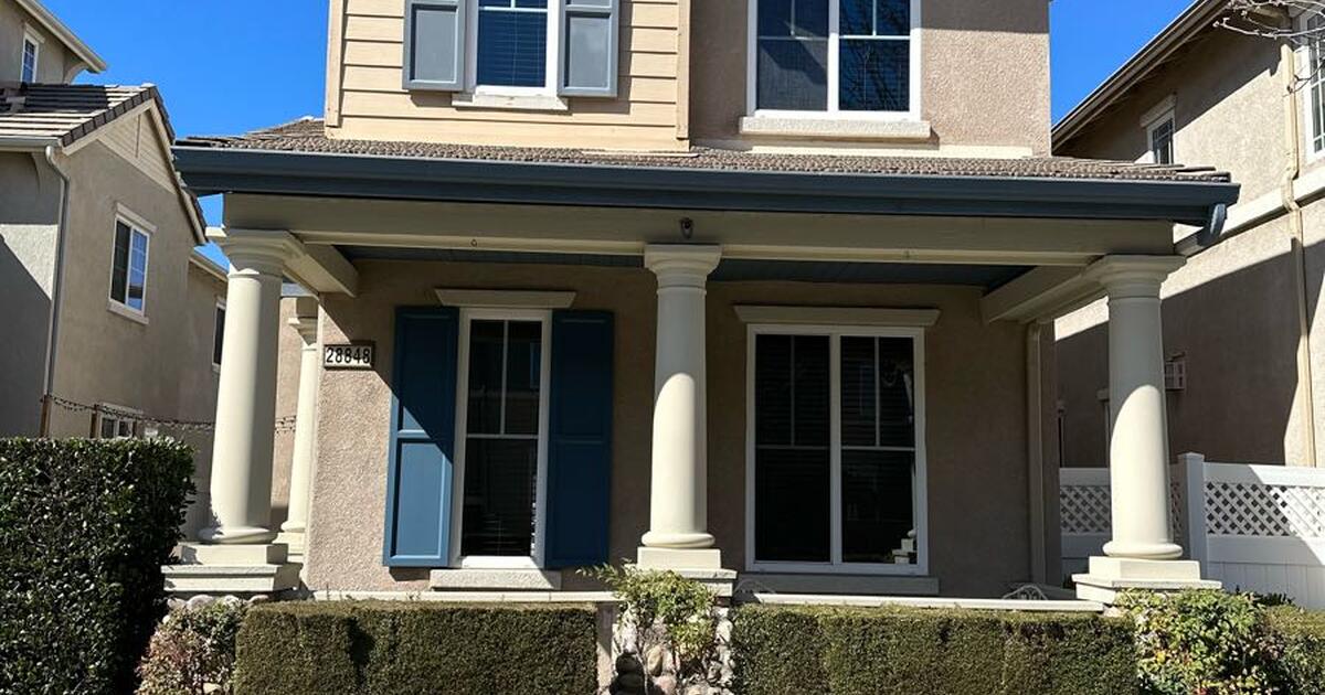 Beautiful home for lease in Harveston Lake Community. for 3025 in