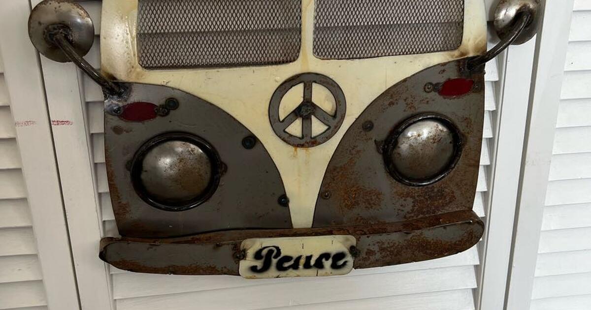 VW Metal Wall Hanging Art for 50 in The Villages, FL For Sale & Free