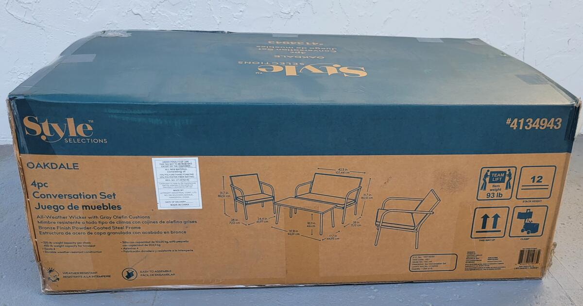 style Oakdale 4 piece patio set for 210 in Haines City, FL For Sale