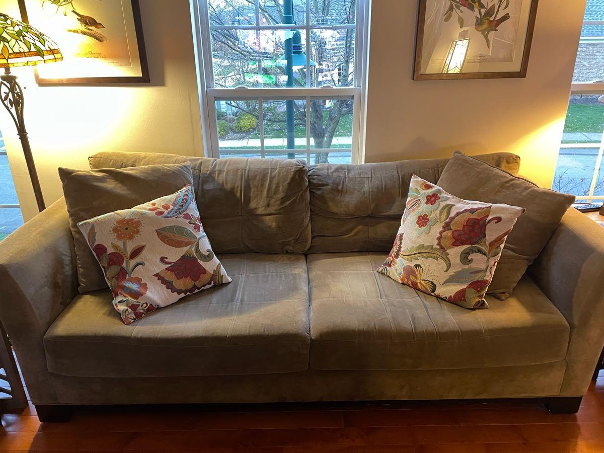 Sofa and loveseat for Free in Wexford, PA For Sale & Free — Nextdoor