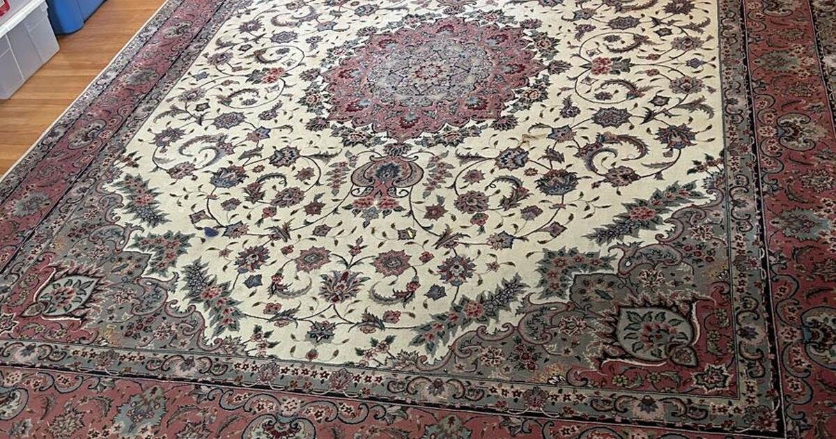 Oriental rug for 100 in Minneapolis, MN For Sale & Free — Nextdoor